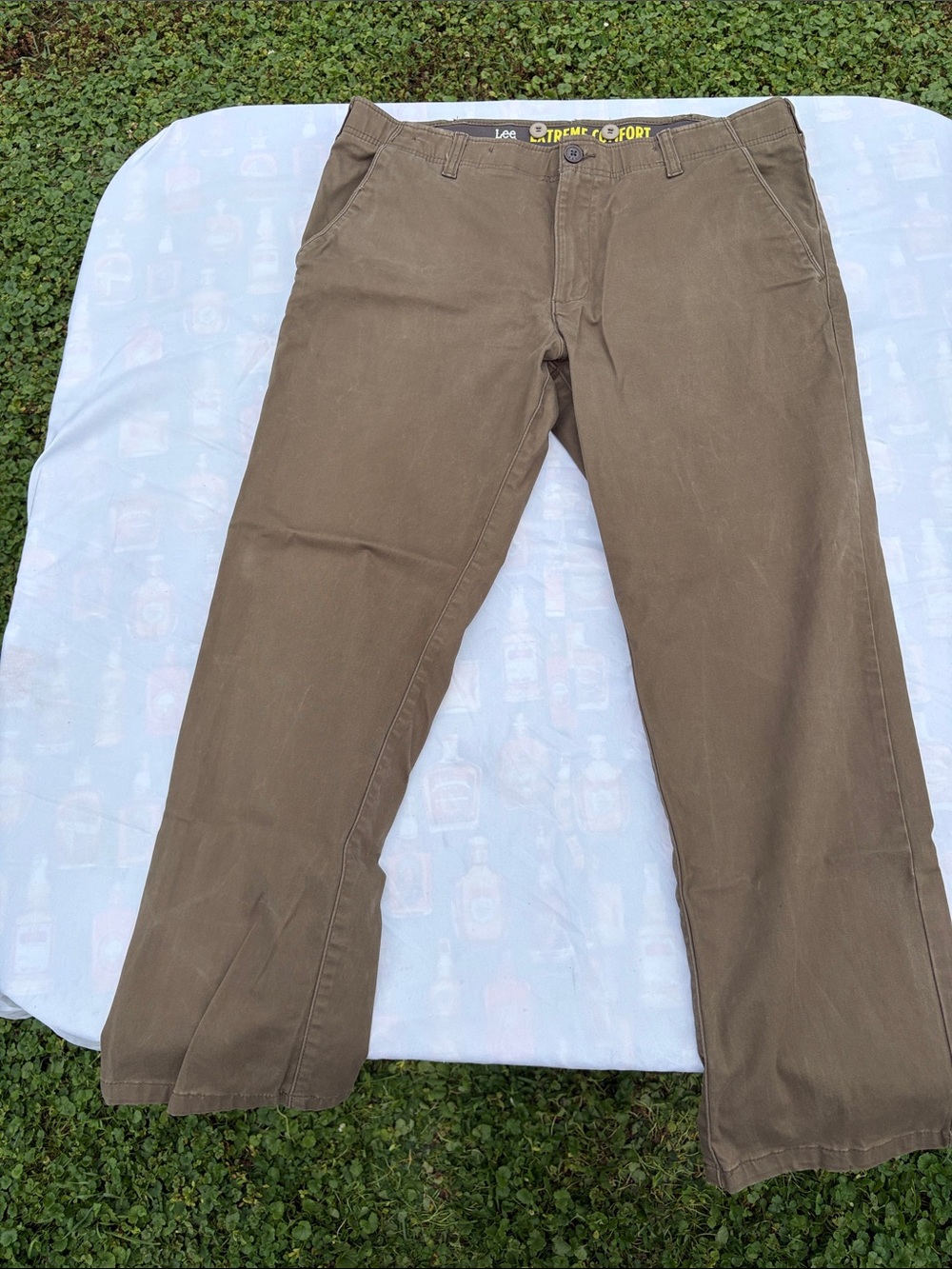 Lee Men's Khaki Work Chinos in Brown